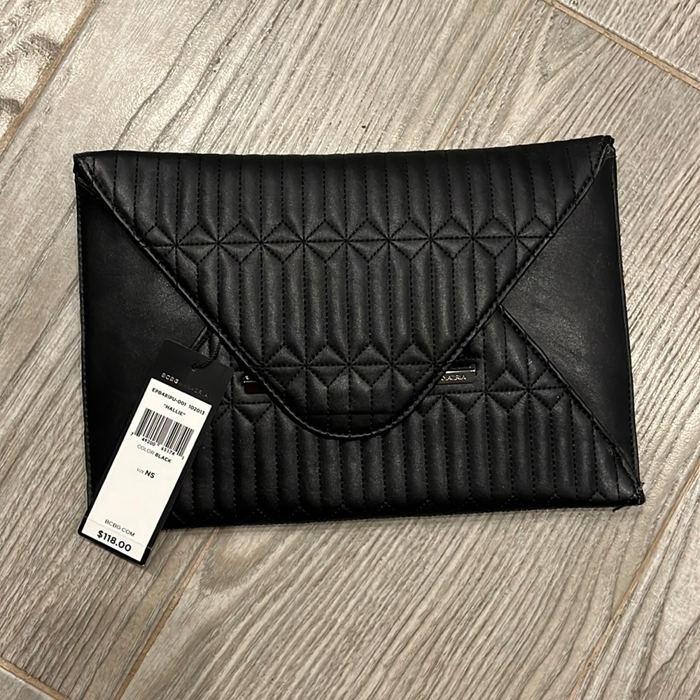 ~NEW~BCBGmaxazria BLACK ENVELOPE QUILTED CLUTCH